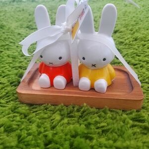 *NWT* Miffy salt & pepper shakers